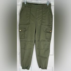 WHITE HOUSE BLACK MARKET The Jogger /Cargo Jogger Green Size 4